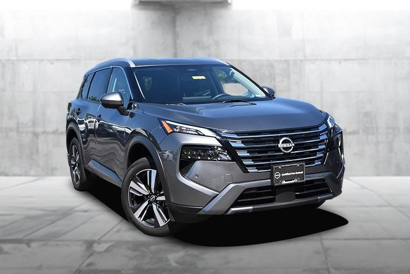 Nissan Rogue Vehicle Image 02
