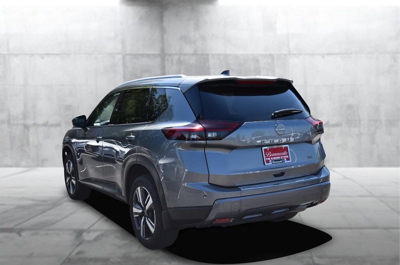 Nissan Rogue Vehicle Image 07