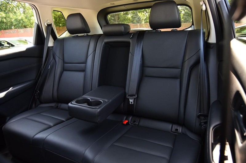 Nissan Rogue Vehicle Image 23