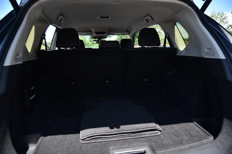 Nissan Rogue Vehicle Image 26