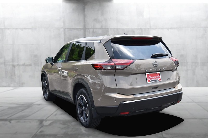 Nissan Rogue Vehicle Image 07
