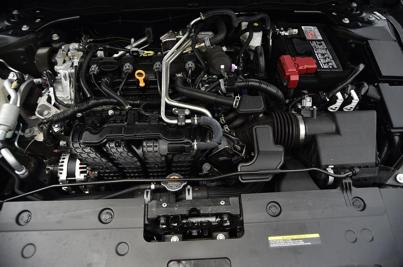 Nissan Altima Vehicle Image 24