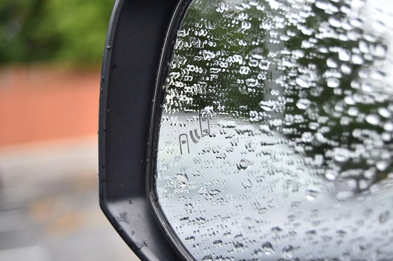 Toyota RAV4 Hybrid Vehicle Image 10