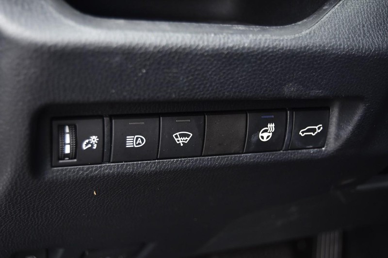 Toyota RAV4 Hybrid Vehicle Image 11