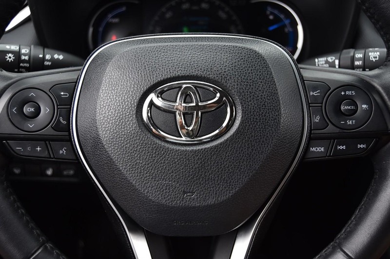 Toyota RAV4 Hybrid Vehicle Image 18