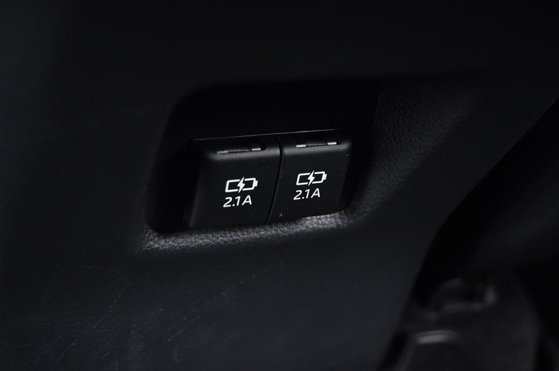 Toyota RAV4 Hybrid Vehicle Image 24