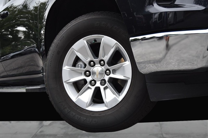 Chevrolet Silverado 1500 Vehicle Image 03