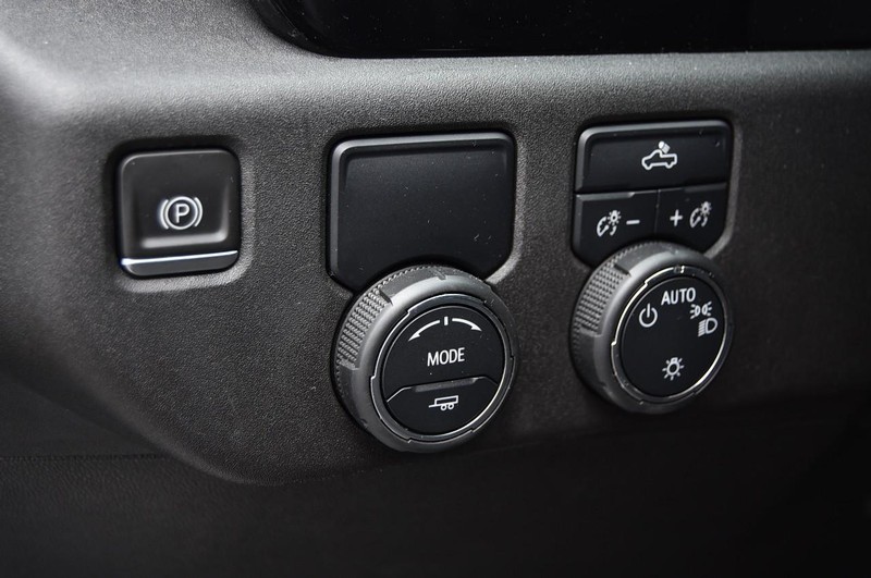 Chevrolet Silverado 1500 Vehicle Image 11
