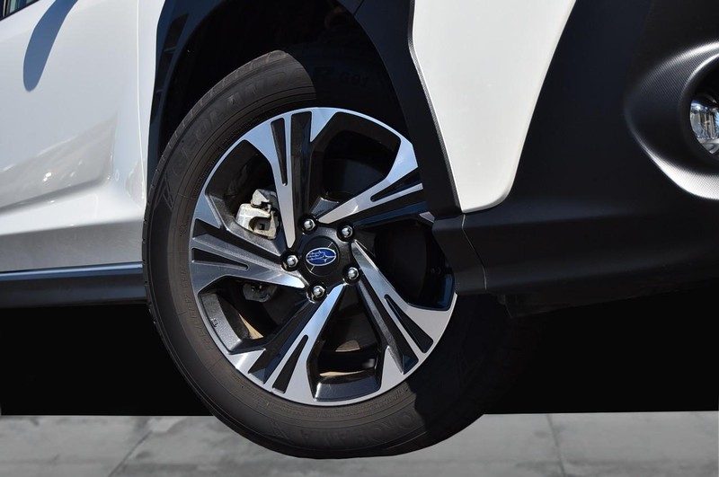 Subaru Crosstrek Vehicle Image 03