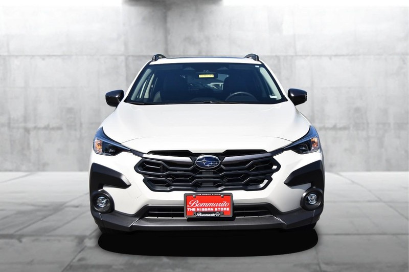 Subaru Crosstrek Vehicle Image 04