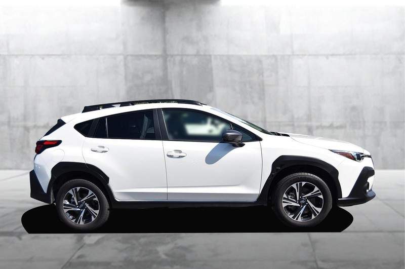 Subaru Crosstrek Vehicle Image 05
