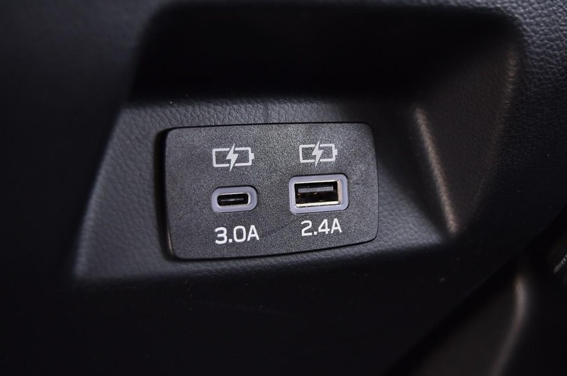 Subaru Crosstrek Vehicle Image 21