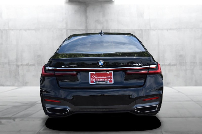 BMW 7 Series Vehicle Image 06