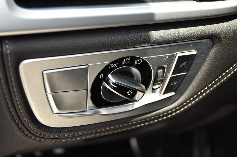 BMW 7 Series Vehicle Image 13