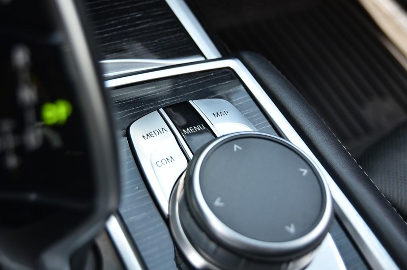 BMW 7 Series Vehicle Image 20