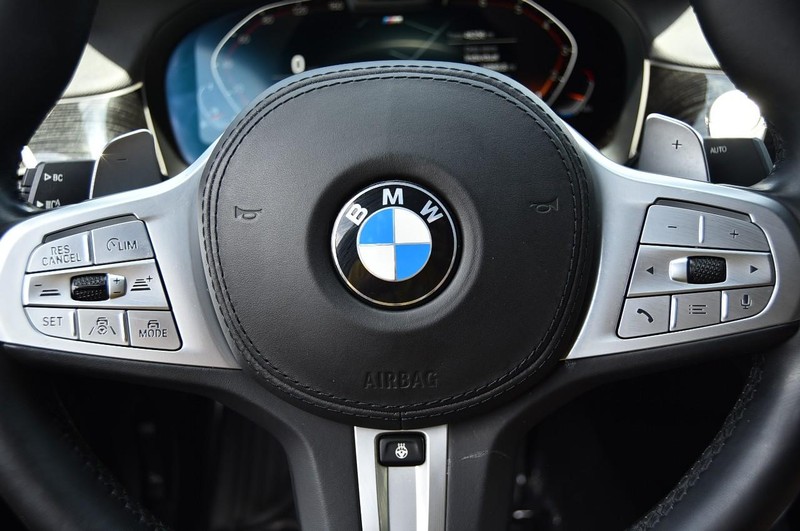 BMW 7 Series Vehicle Image 22