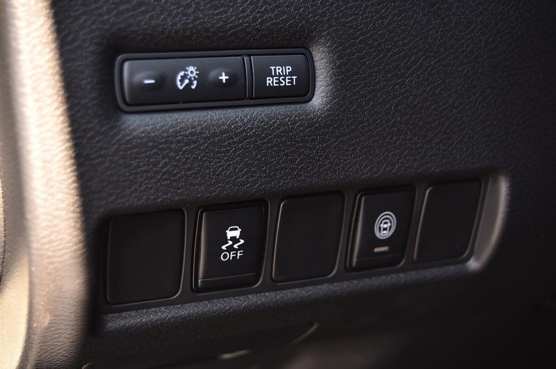 Nissan Murano Vehicle Image 12