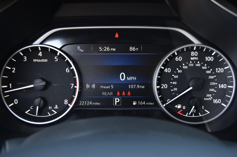 Nissan Murano Vehicle Image 13