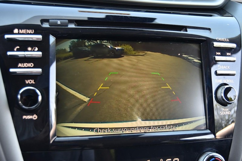 Nissan Murano Vehicle Image 14