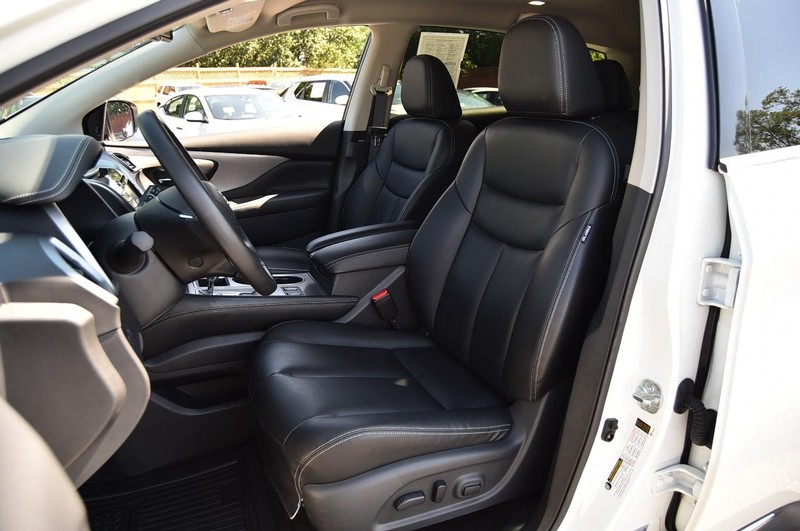 Nissan Murano Vehicle Image 20