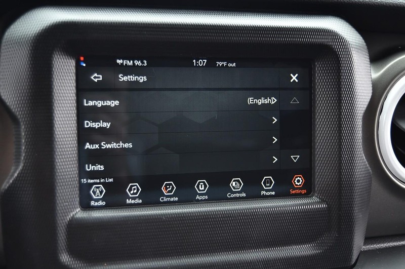 Jeep Wrangler Vehicle Image 13