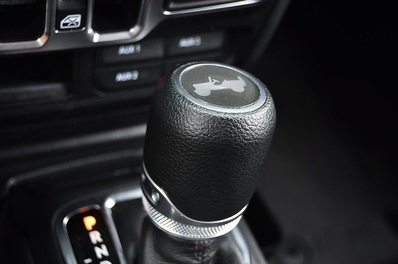 Jeep Wrangler Vehicle Image 17