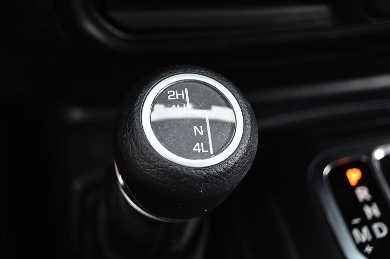 Jeep Wrangler Vehicle Image 18