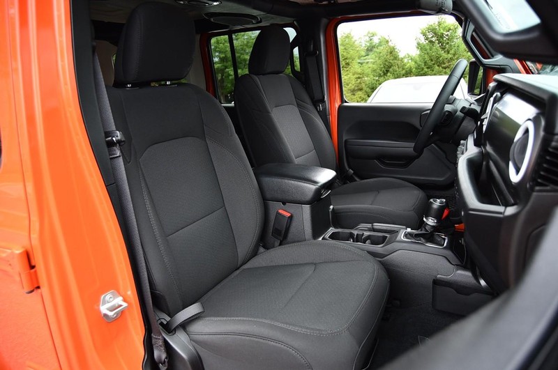 Jeep Wrangler Vehicle Image 22