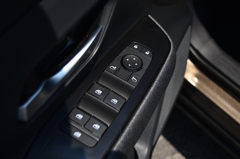 Nissan Kicks Vehicle Image 09