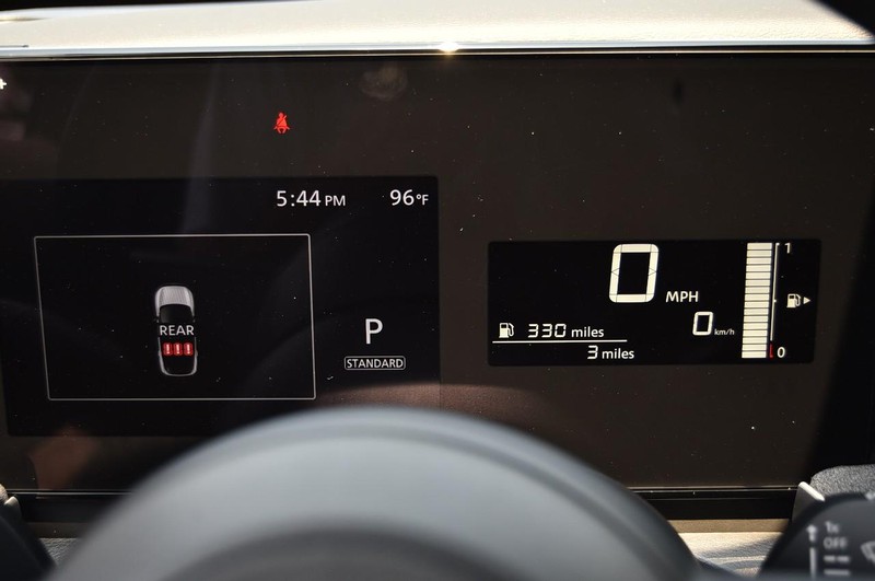 Nissan Kicks Vehicle Image 11