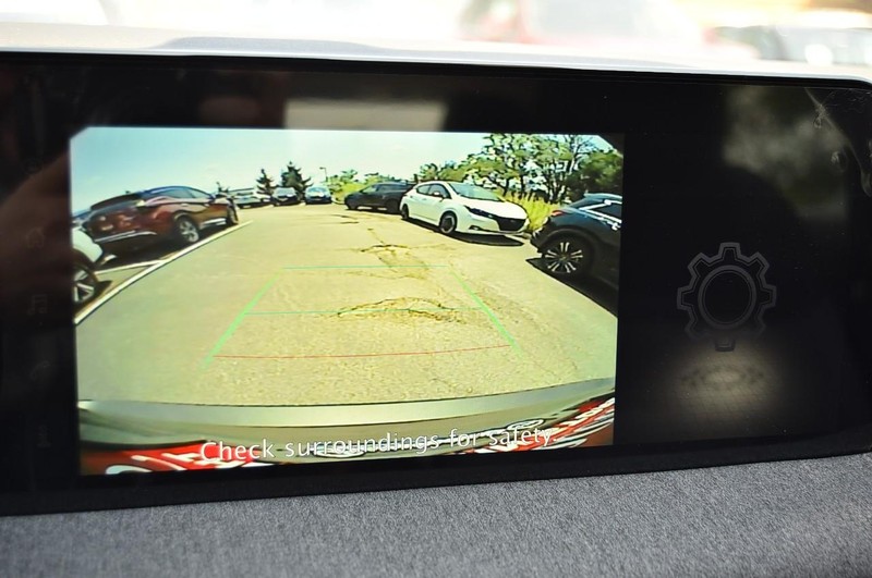Nissan Kicks Vehicle Image 12
