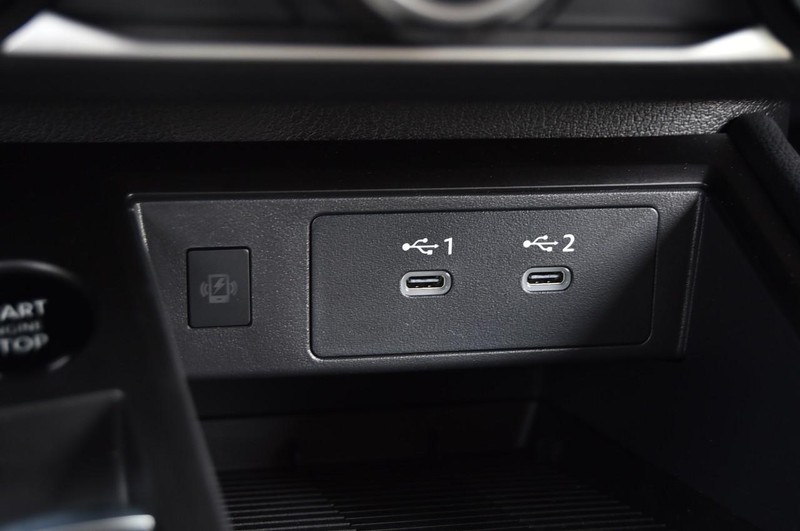 Nissan Kicks Vehicle Image 16