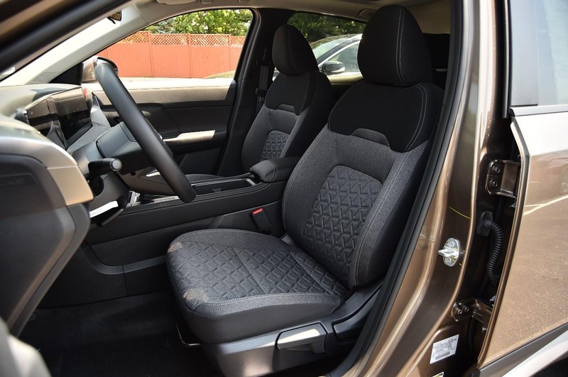 Nissan Kicks Vehicle Image 20