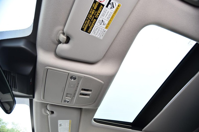 Nissan Kicks Vehicle Image 22