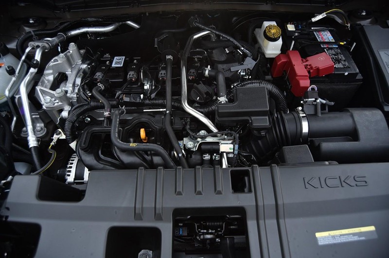 Nissan Kicks Vehicle Image 25