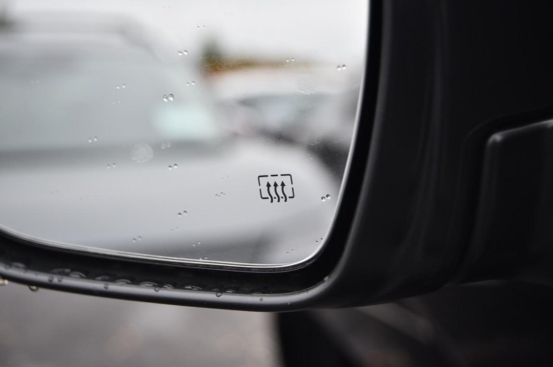 Nissan Frontier Vehicle Image 12