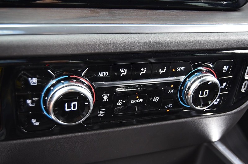 GMC Sierra 1500 Vehicle Image 18