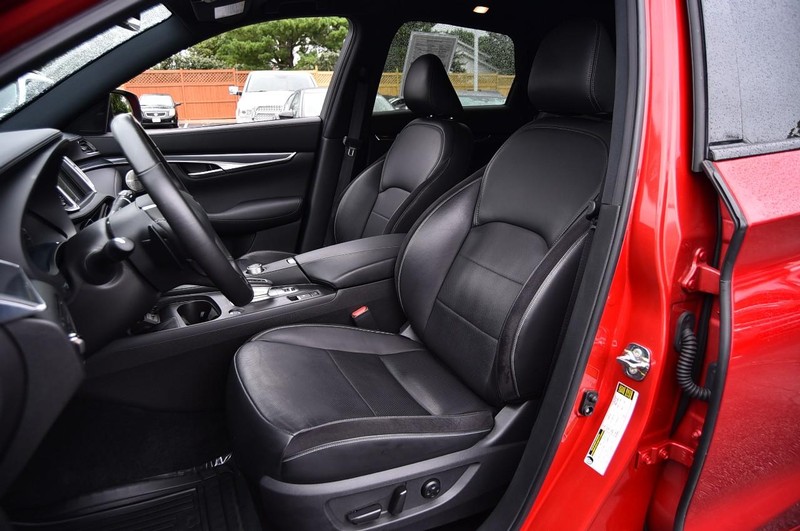 INFINITI QX50 Vehicle Image 24