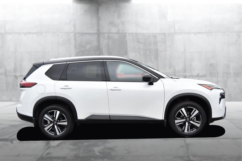 Nissan Rogue Vehicle Image 05