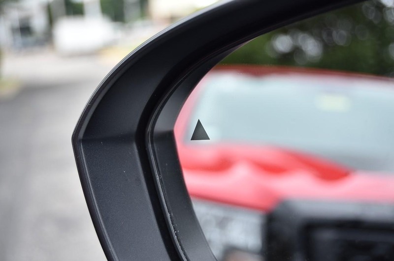 Nissan Rogue Vehicle Image 11
