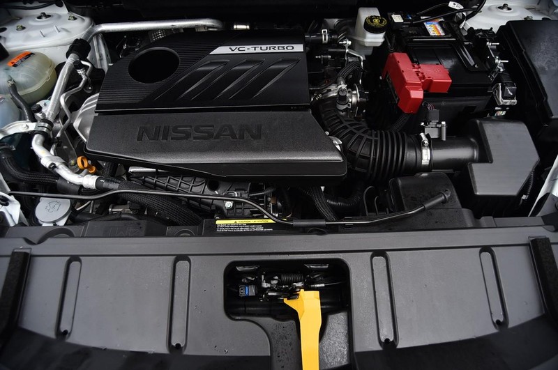 Nissan Rogue Vehicle Image 30