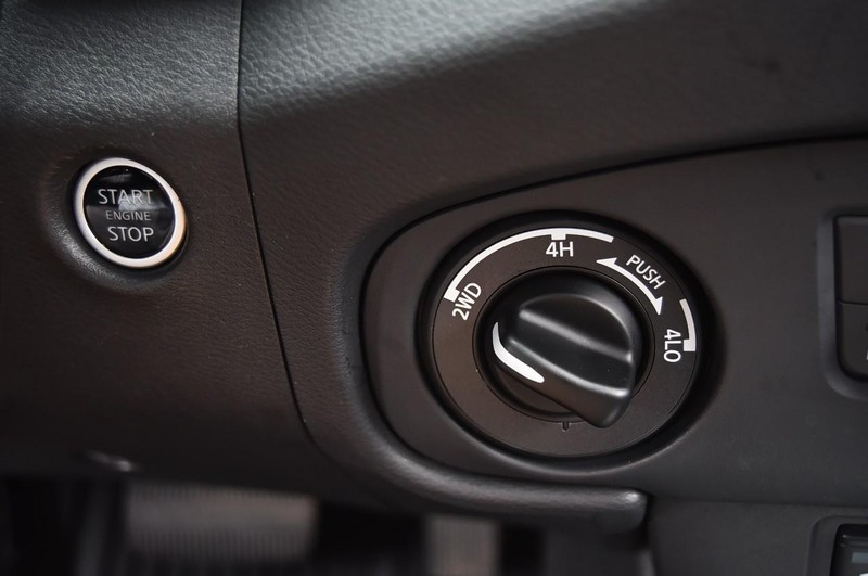 Nissan Frontier Vehicle Image 19