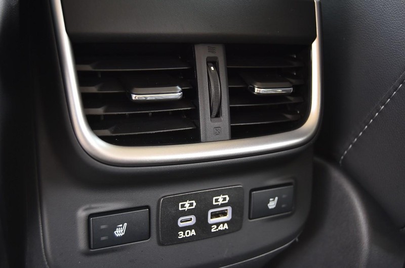 Subaru Outback Vehicle Image 24