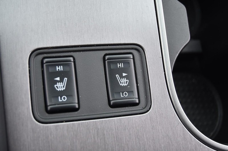 Nissan Murano Vehicle Image 18