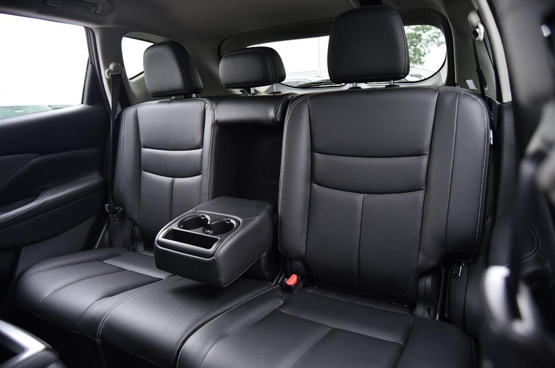 Nissan Murano Vehicle Image 22