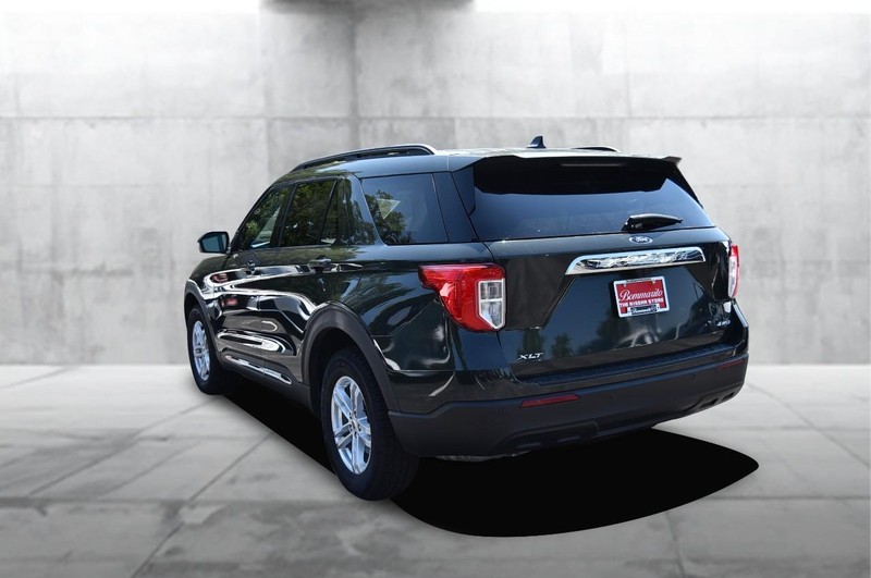Ford Explorer Vehicle Image 07