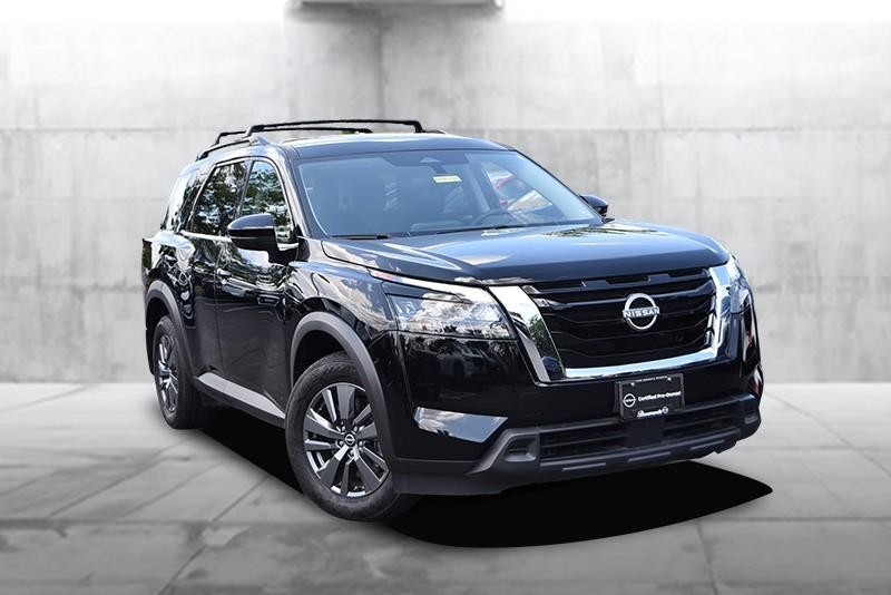 Nissan Pathfinder Vehicle Image 02