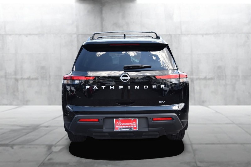 Nissan Pathfinder Vehicle Image 06
