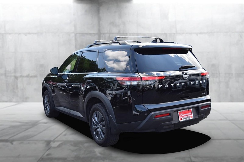 Nissan Pathfinder Vehicle Image 07