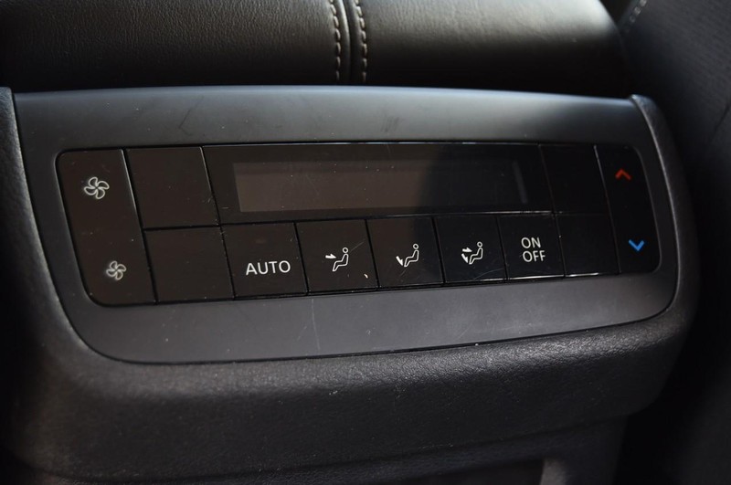 Nissan Pathfinder Vehicle Image 23